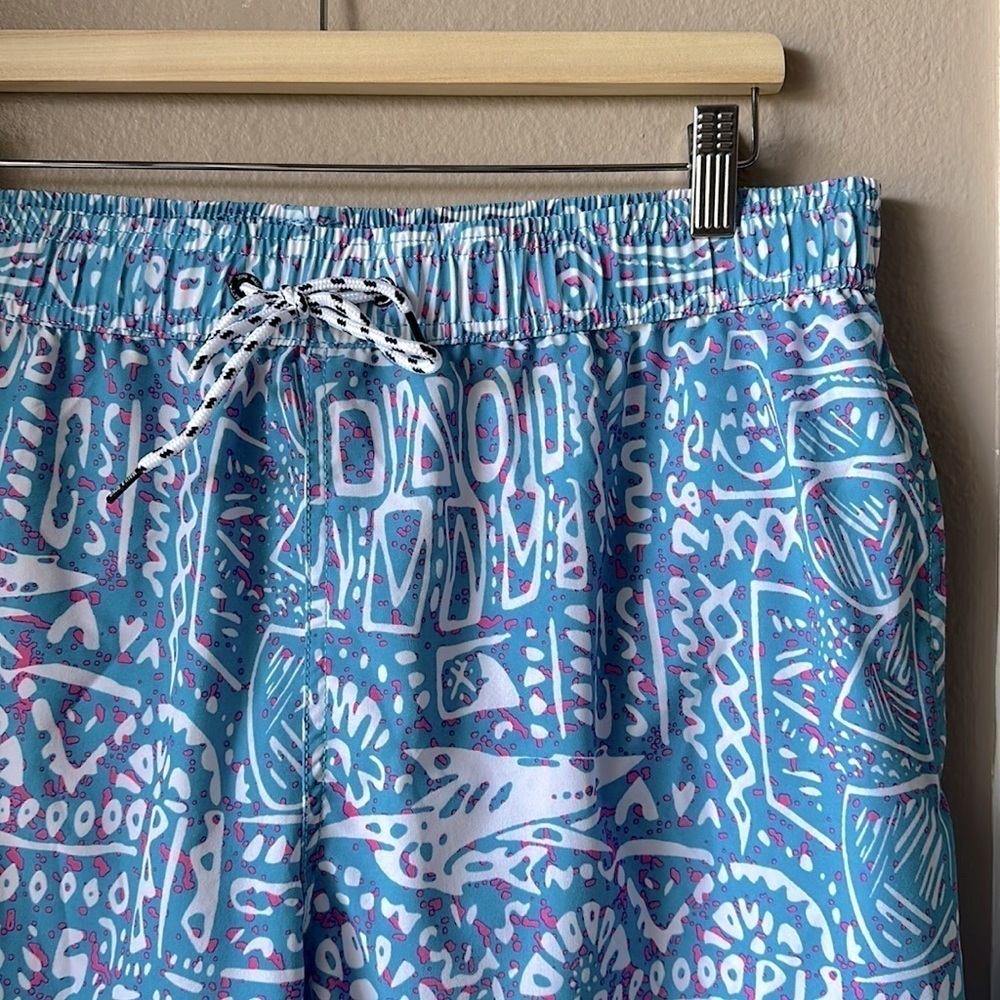 MAUI AND SONS Shark Print Swim Trunks